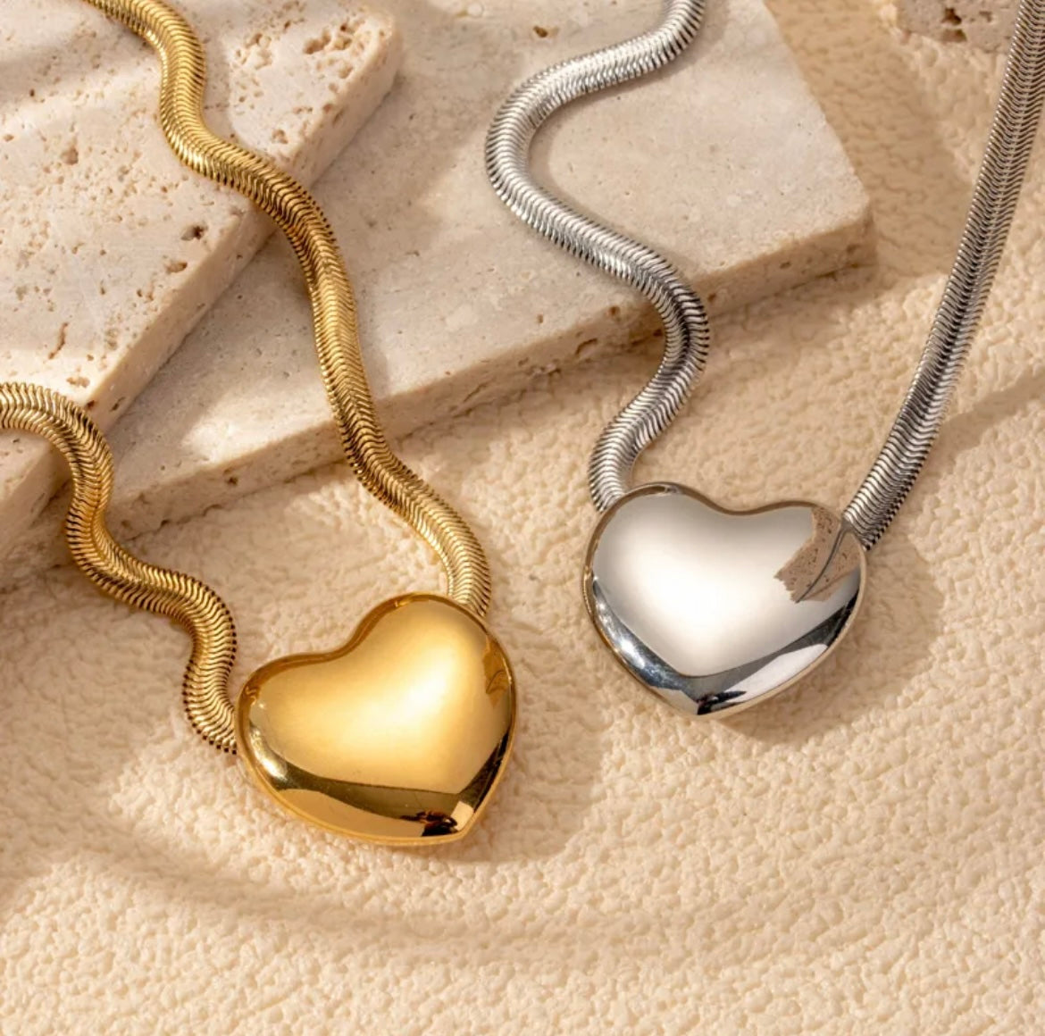 COLLAR C/ CORAZON PLANO
