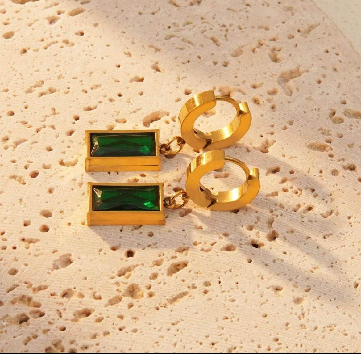 SET COLLAR CON ARETES PIEDRA VERDE