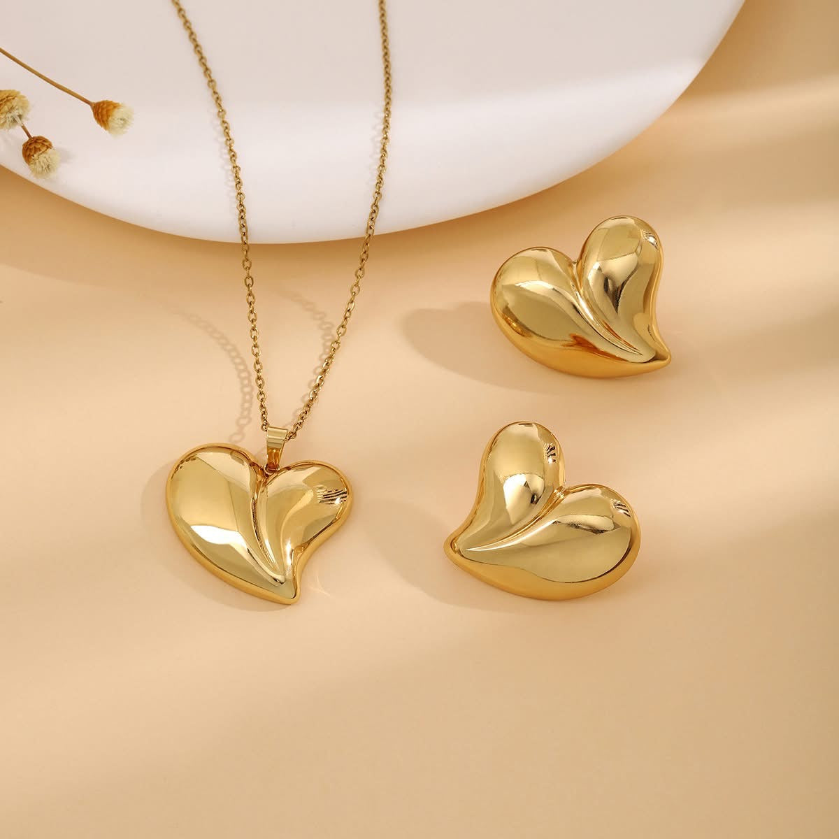 SET DE COLLAR CON ARETES CORAZON CHUNKY
