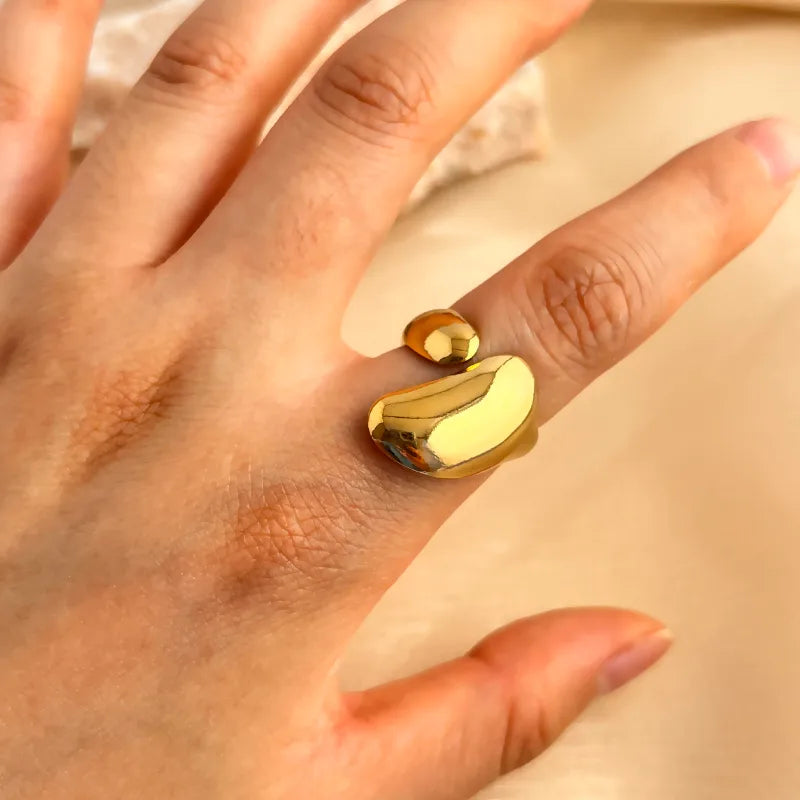ANILLO GEOMETRICO MINIMALISTA