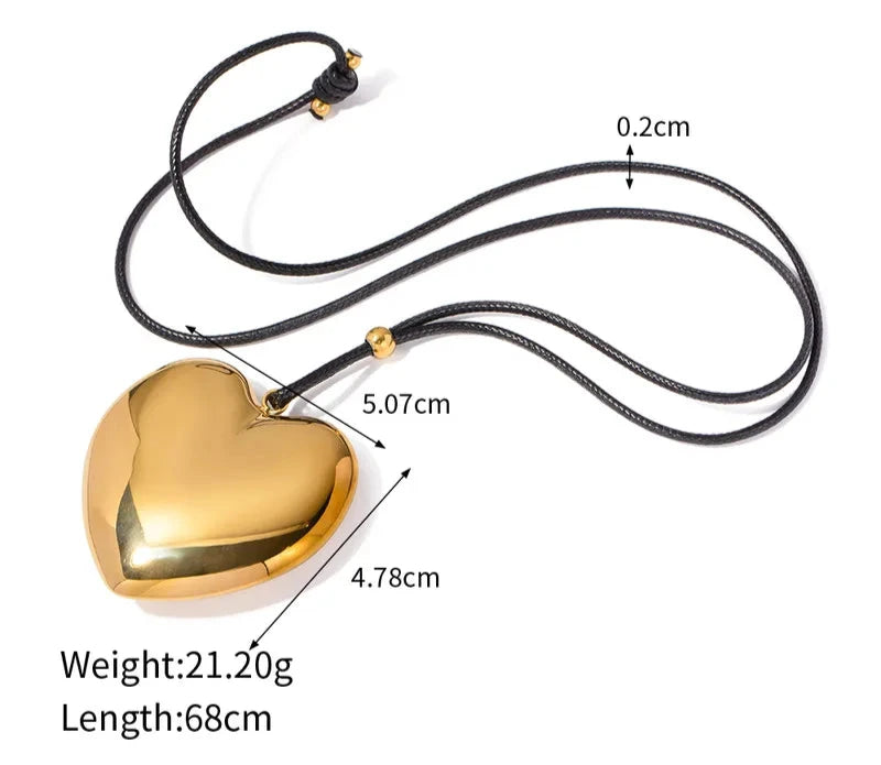 COLLAR NEGRO C/CORAZON DORADO GRANDE