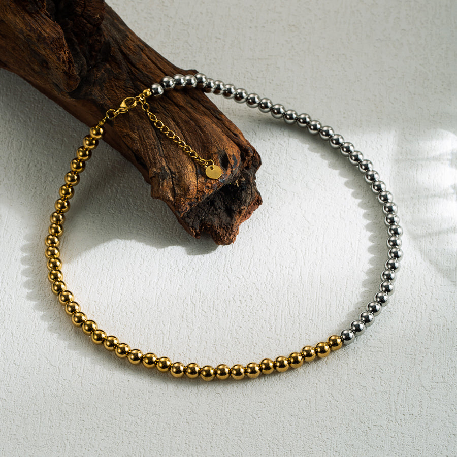 COLLAR DE CUENTAS DE PUNTITOS