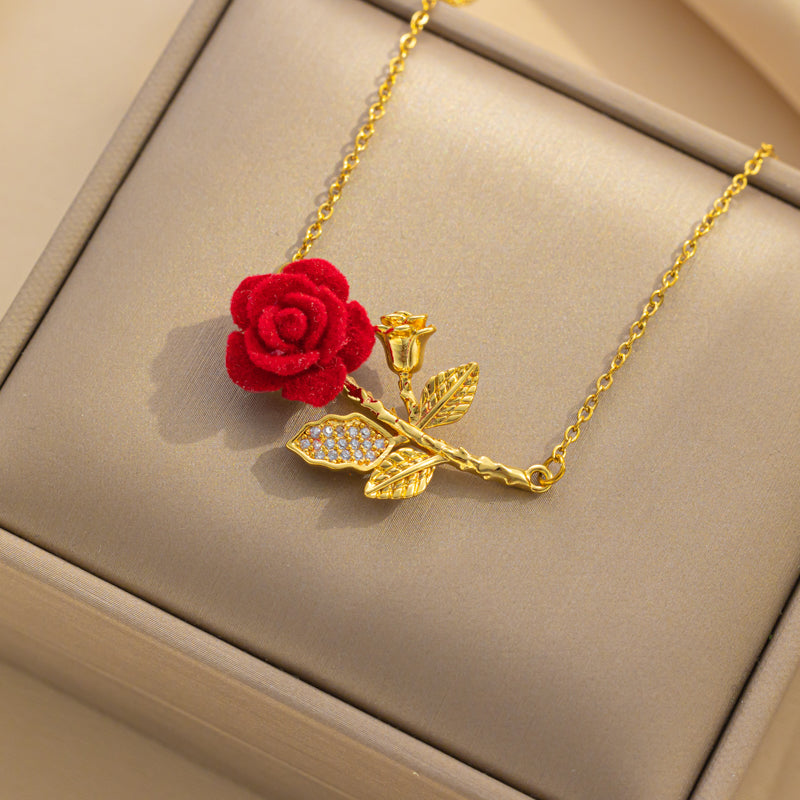 COLLAR CON ROSA ROJA