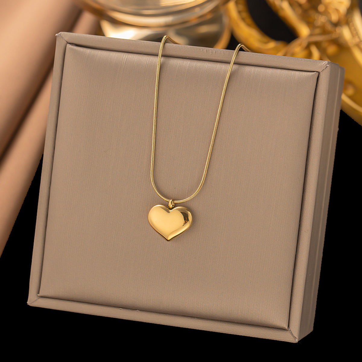 COLLAR CON CORAZON CHICO