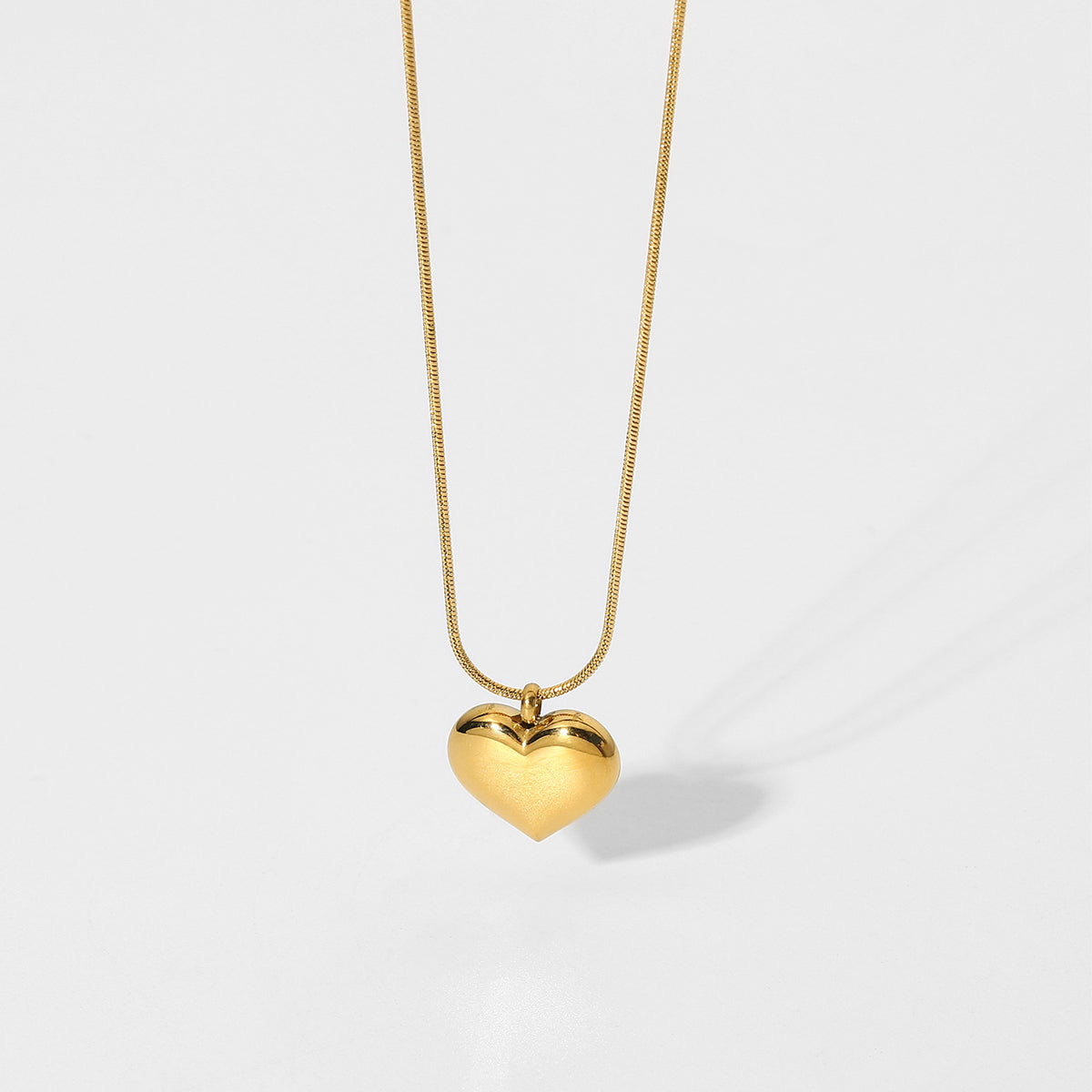 COLLAR CON CORAZON CHICO