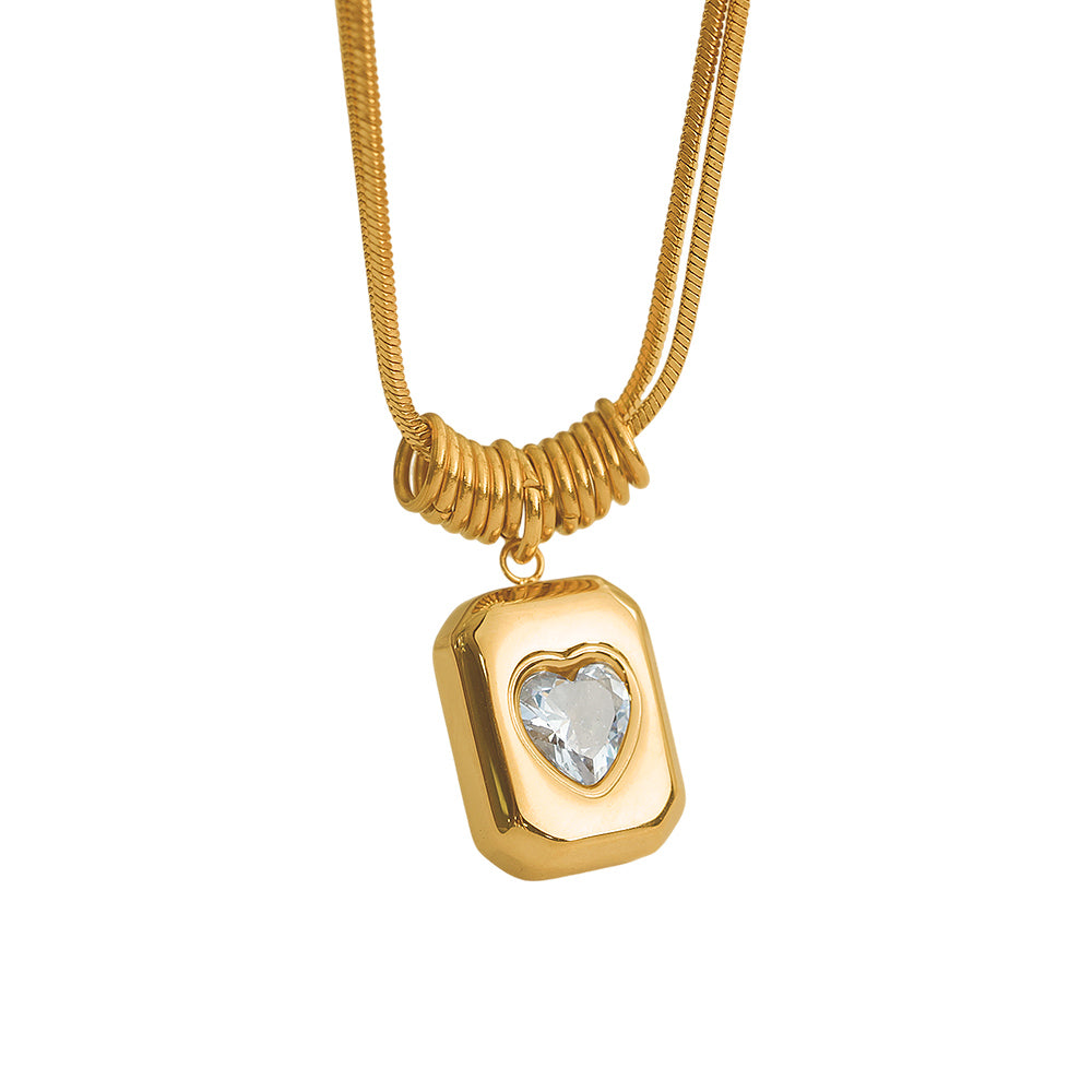 COLLAR CON CUADRO DE DIAMANTE DE CORAZON