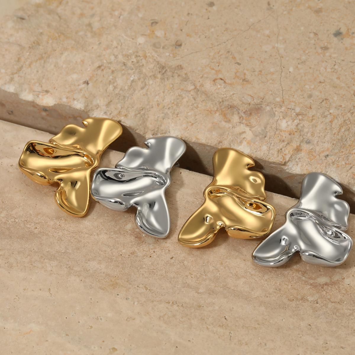 ARETES OLAS DE ORO