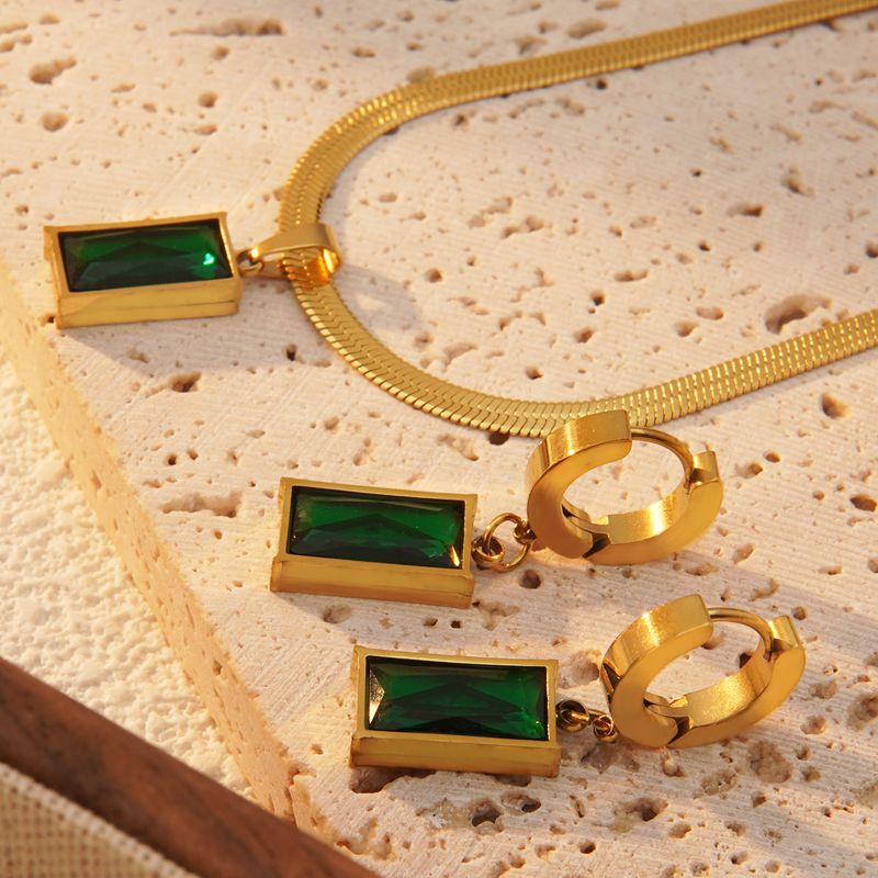 SET COLLAR CON ARETES PIEDRA VERDE