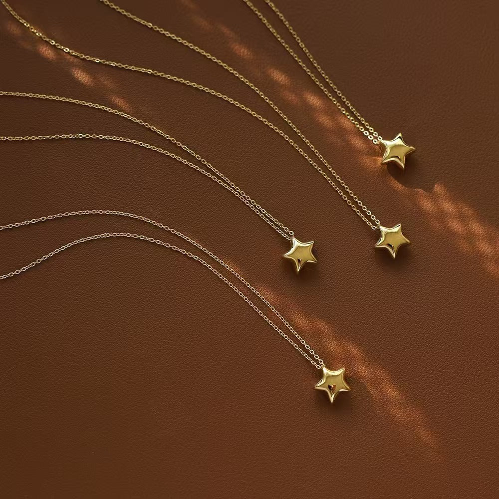 COLLAR CON ESTRELLA PEQUEÑA