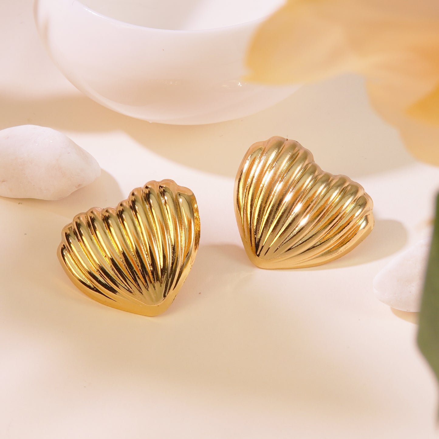 ARETES DE CORAZON DE RAYAS