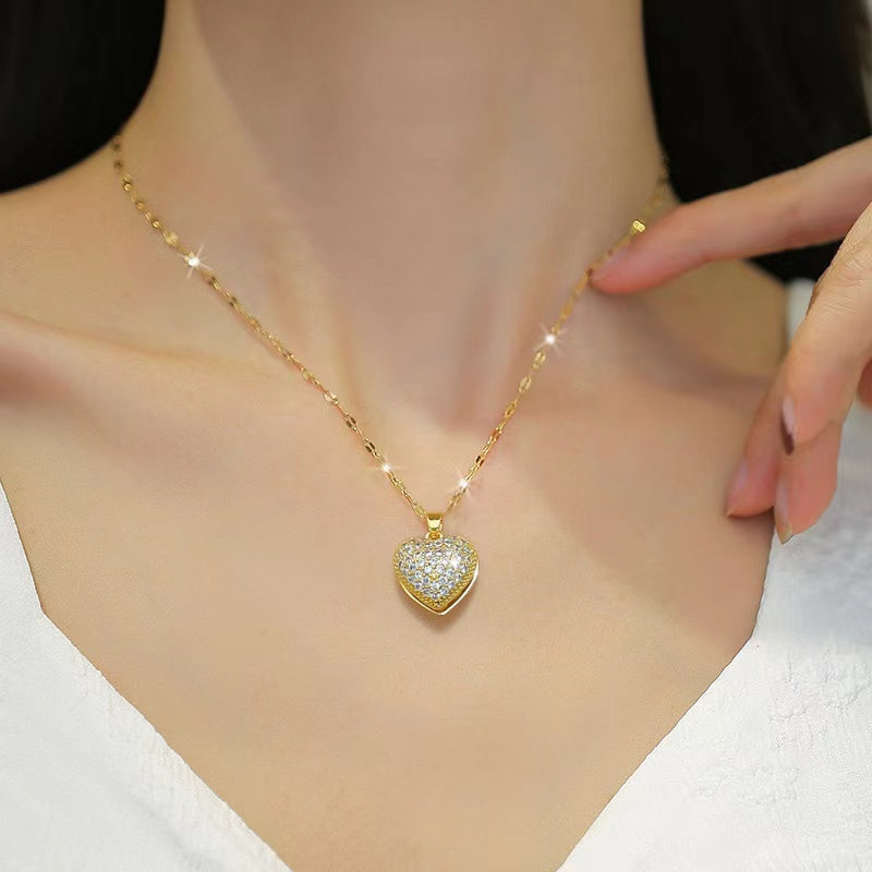 COLLAR CON RELICARIO CON PERLA INTERIOR