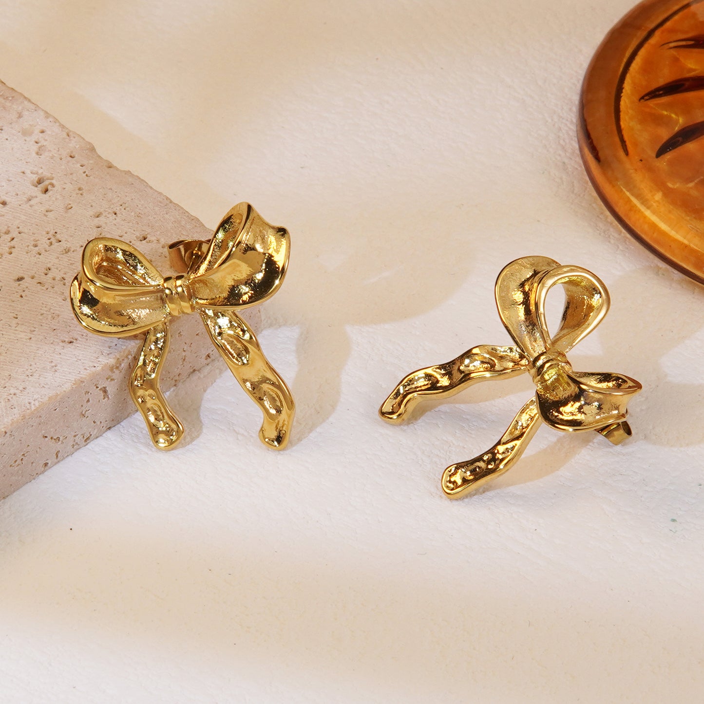 ARETES CON MOÑO MEDIANO