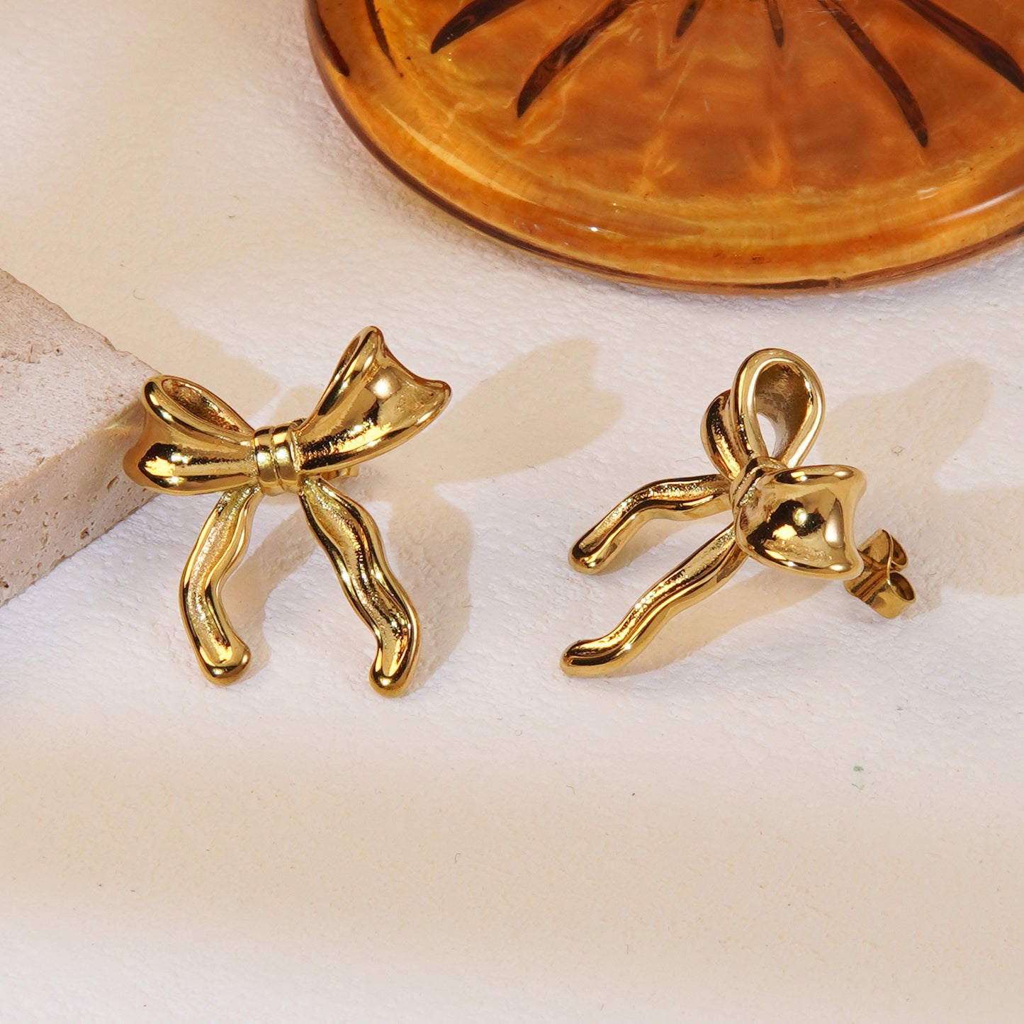ARETES CON MOÑO MEDIANO