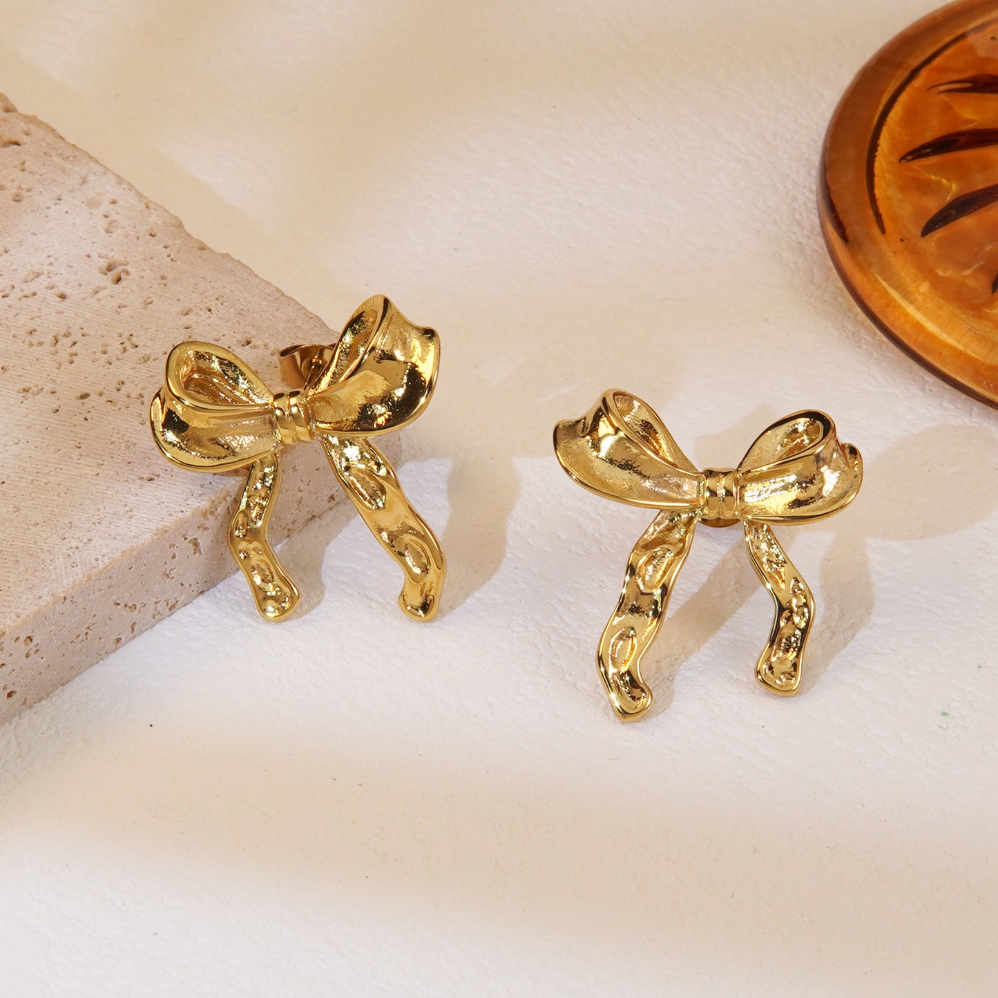 ARETES CON MOÑO MEDIANO