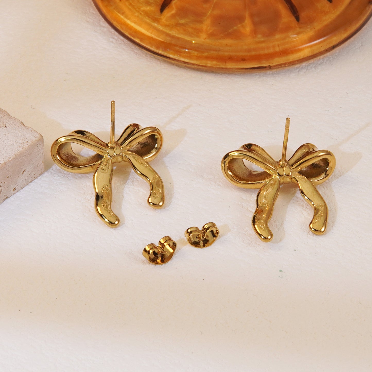 ARETES CON MOÑO MEDIANO