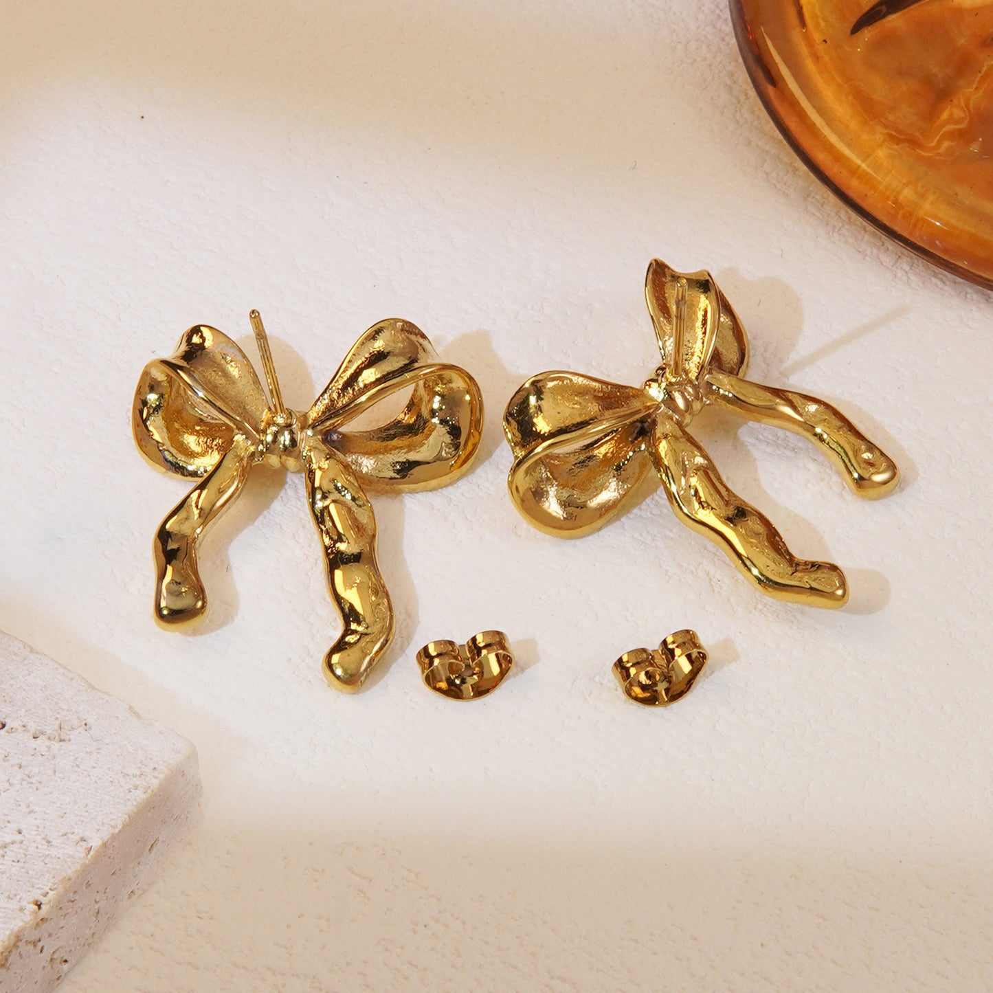 ARETES CON MOÑO MEDIANO