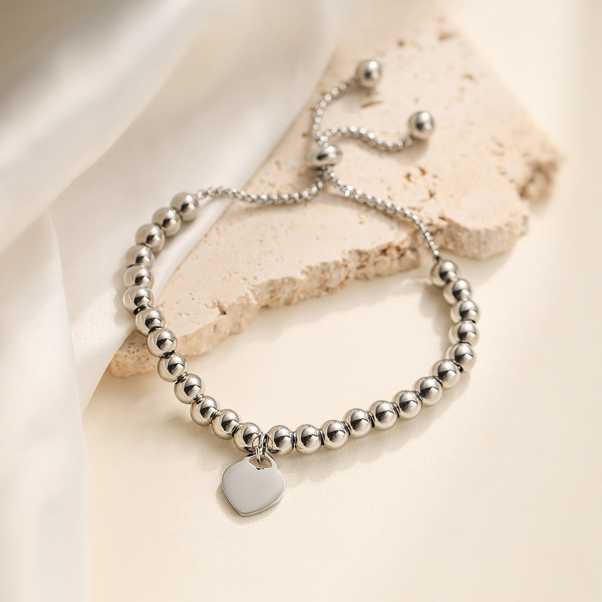 PULSERA AJUSTABLE CON CORAZON