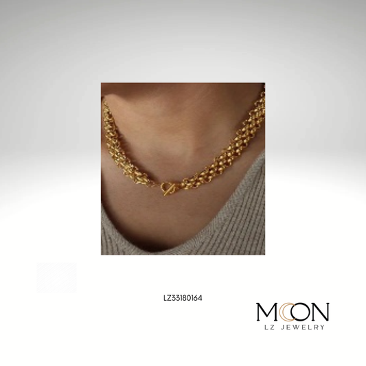 COLLAR DORADO C/BROCHE DELANTERO