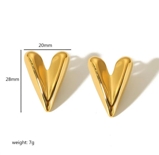 ARETES CORAZON ALARGADOS DORADOS
