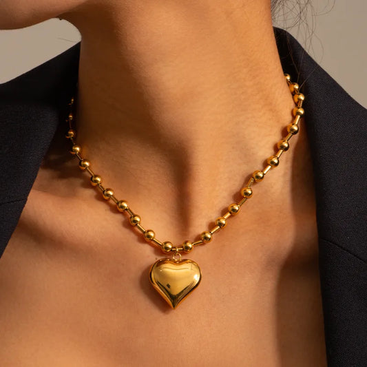 COLLAR CORAZON CON PUNTITOS