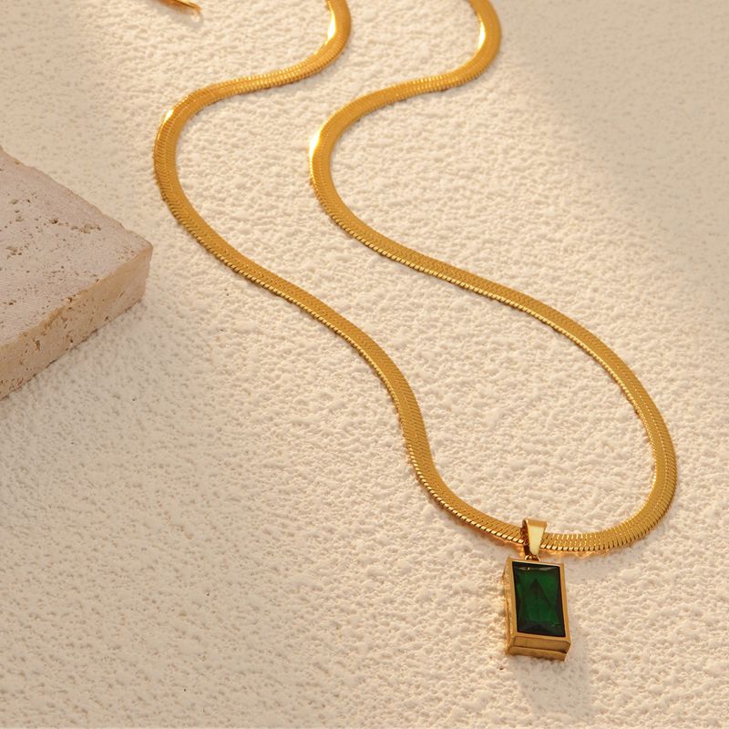 SET COLLAR CON ARETES PIEDRA VERDE