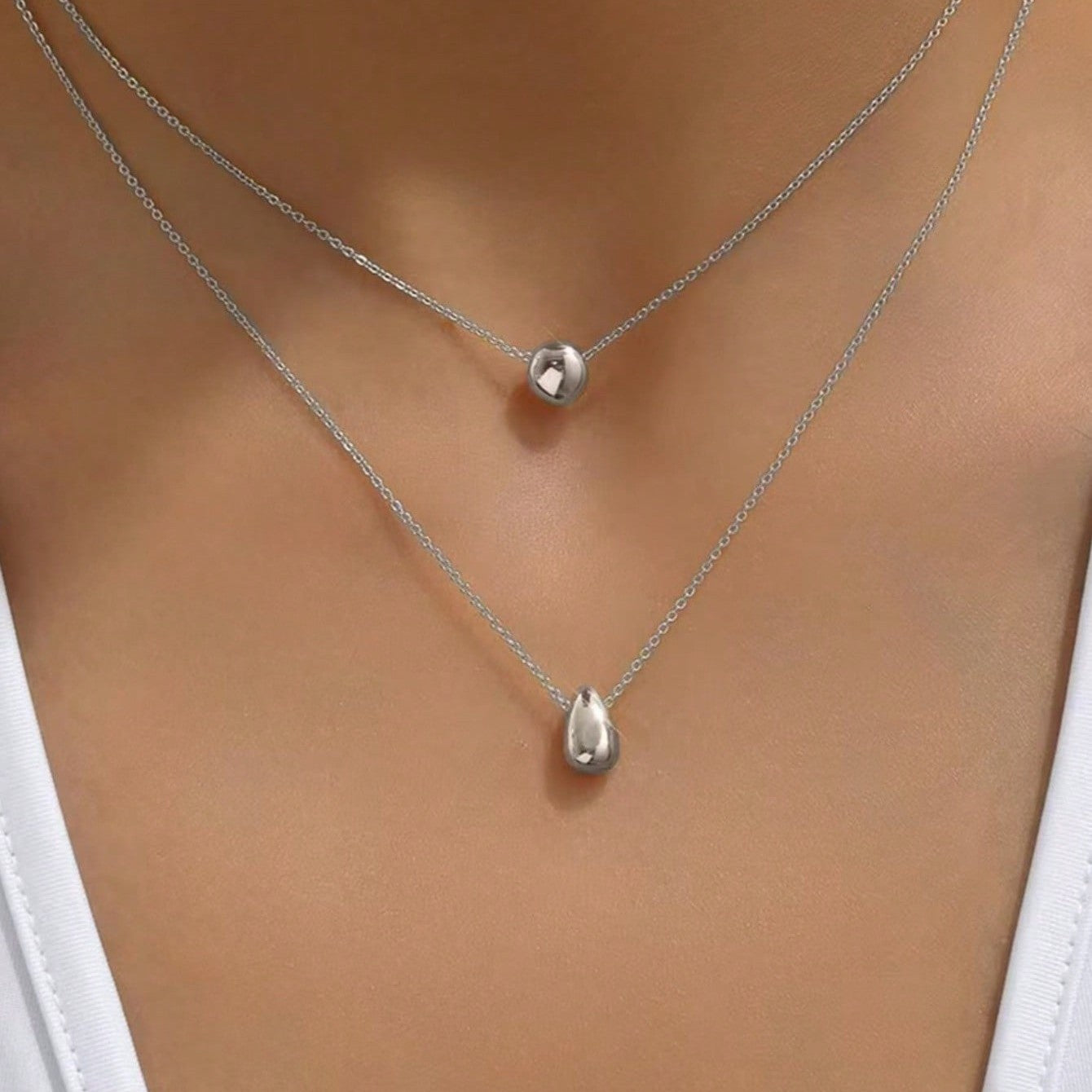 COLLAR DOBLE CON GOTA MINI Y BOLITA