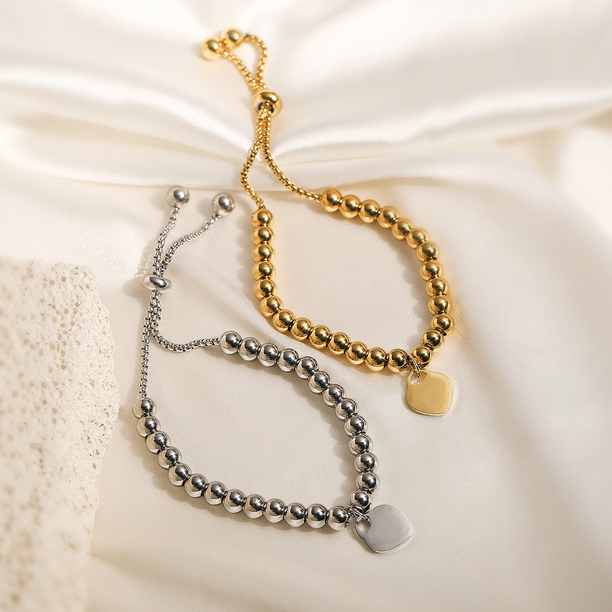 PULSERA AJUSTABLE CON CORAZON