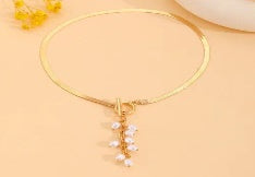 COLLAR DORADO C/PERLAS